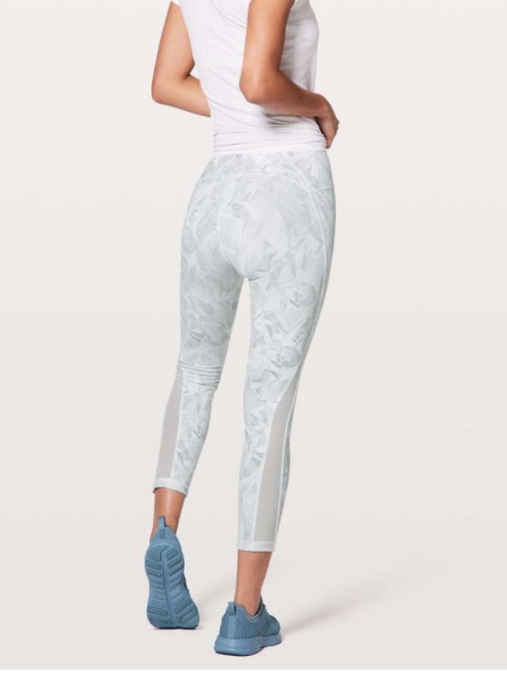 Lululemon Train Times 7/8 Pant *25"
Jasmine White Multi / White Sz 8 - Picture 3 of 10